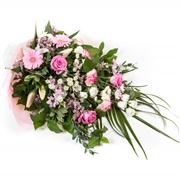 Pink &amp; White Traditional Bouquet